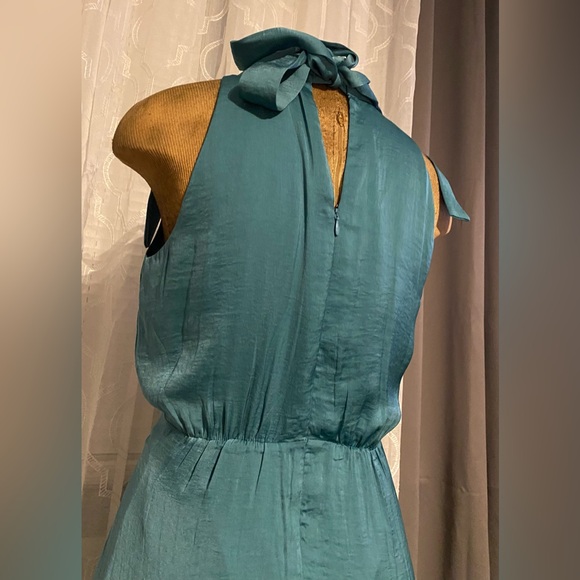 Sam Edelman Tiered Dress with Tie Back. - Picture 7 of 7